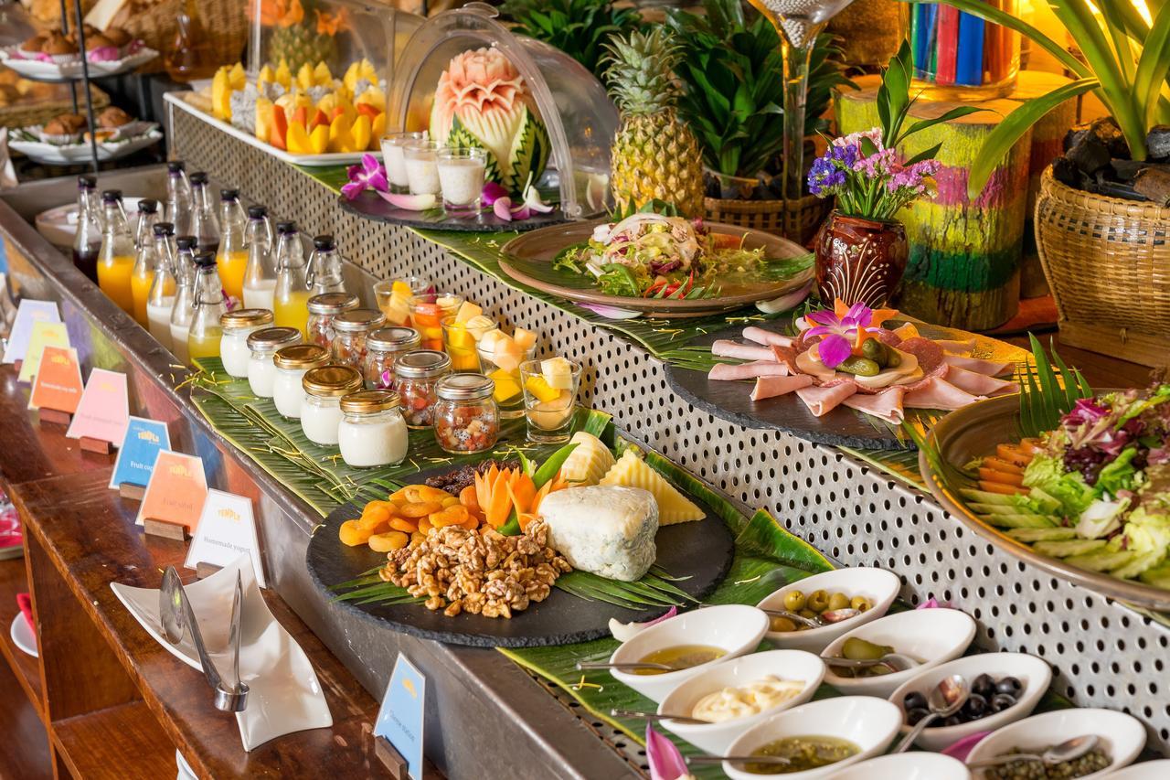 فندق جولدن تيمبل ريزيدانس سيام ريب المظهر الخارجي الصورة A buffet at a hotel